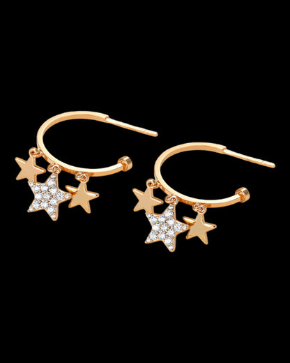 Boucles d’oreilles créoles dorées étoiles pendantes